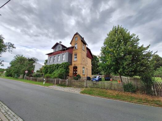 Mehrfamilienhaus zum Kauf 175.000 € 10 Zimmer 228 m² 950 m² Grundstück frei ab 01.09.2026 Kahlaer Straße 26 Hummelshain Hummelshain 07768