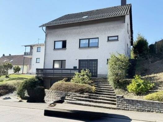 Einfamilienhaus zum Kauf 209.000 € 9 Zimmer 196 m² 708 m² Grundstück Ommersheim Mandelbachtal 66399
