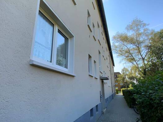 Wohnung zur Miete 399 € 3 Zimmer 35,7 m² 3. Geschoss frei ab 16.12.2025 Sudetenlandstraße 18 Gießen 35390