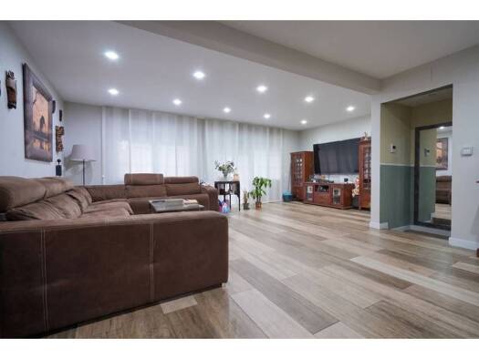 Reihenhaus zum Kauf 1.500.000 € 4 Zimmer 421 m² >Calle Capellanes > Getafe 28902
