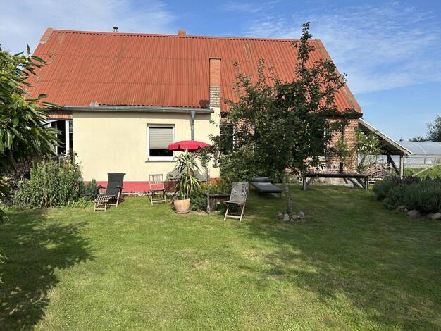 Bauernhaus zum Kauf provisionsfrei 245.000 € 4 Zimmer 118 m² 6.399 m² Grundstück Japenzin Spantekow 17392