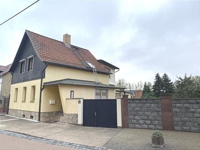 Einfamilienhaus zum Kauf 199.000 € 4 Zimmer 130 m²<br/>Wohnfläche 1.356 m²<br/>Grundstück Lutherstadt Eisleben Eisleben 06295