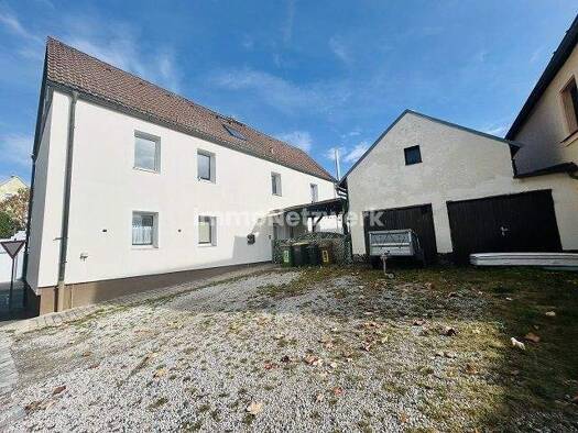 Einfamilienhaus zum Kauf 189.000 € 5 Zimmer 175 m² 745 m² Grundstück frei ab sofort Selb 95100
