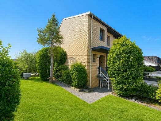Haus zum Kauf 263.999 € 3 Zimmer 75 m² 263 m² Grundstück Stuhr Stuhr 28816