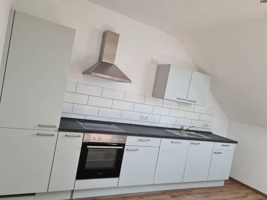 Wohnung zur Miete 830 € 3 Zimmer 80 m² Geschoss 2/3 frei ab 01.07.2026 Kirchlehen Mengkofen 84152