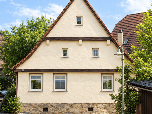 Einfamilienhaus zum Kauf provisionsfrei 690.000 € 6 Zimmer 136 m² 215 m² Grundstück frei ab 01.04.2028 Kirchstraße 8 Plattenhardt Filderstadt 70794