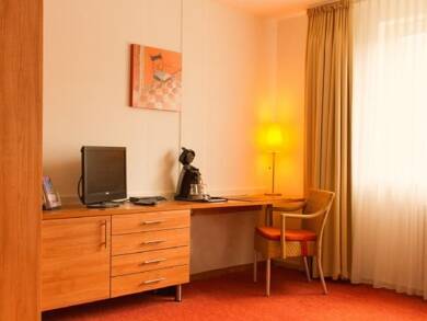 Studio zur Miete Wohnen auf Zeit 650 € 1 Zimmer 35 m² Kernstadt Paderborn 33102 