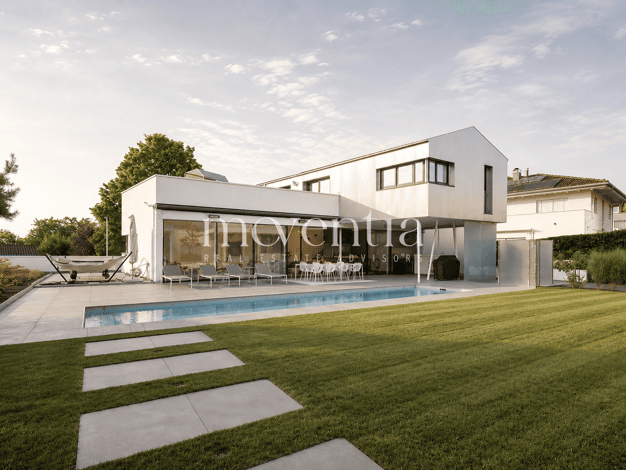 Villa zum Kauf 6 Zimmer 314,3 m² 842 m² Grundstück Burgholz Reutlingen 72766