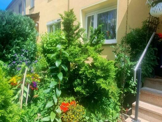Reihenmittelhaus zum Kauf 365.000 € 5 Zimmer 112 m² 363 m² Grundstück frei ab 01.04.2027 Weinböhla 01689