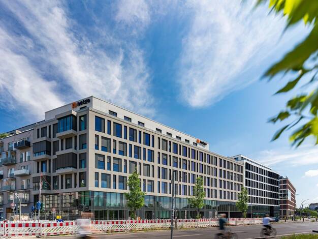 Wohnung zur Miete 1.200 € 2 Zimmer 60 m² EG frei ab sofort Ella-Barowsky-Str. 29E Schöneberg Tempelhof-Schöneberg 10829