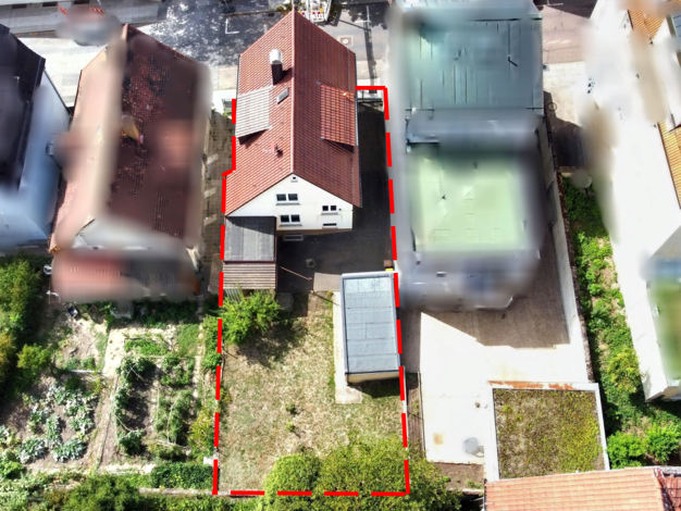 Einfamilienhaus zum Kauf 350.000 € 5 Zimmer 108 m² 281 m² Grundstück Zuffenhausen Stuttgart 70435