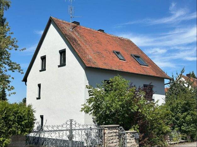 Einfamilienhaus zum Kauf 450.000 € 8 Zimmer 204 m² 2.448 m² Grundstück Dürrwangen 91602