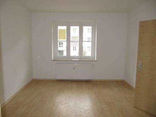 Wohnung zur Miete 362 € 3 Zimmer 63,5 m² EG frei ab 01.06.2026 Lutherstraße 40 Lutherviertel Chemnitz 09126