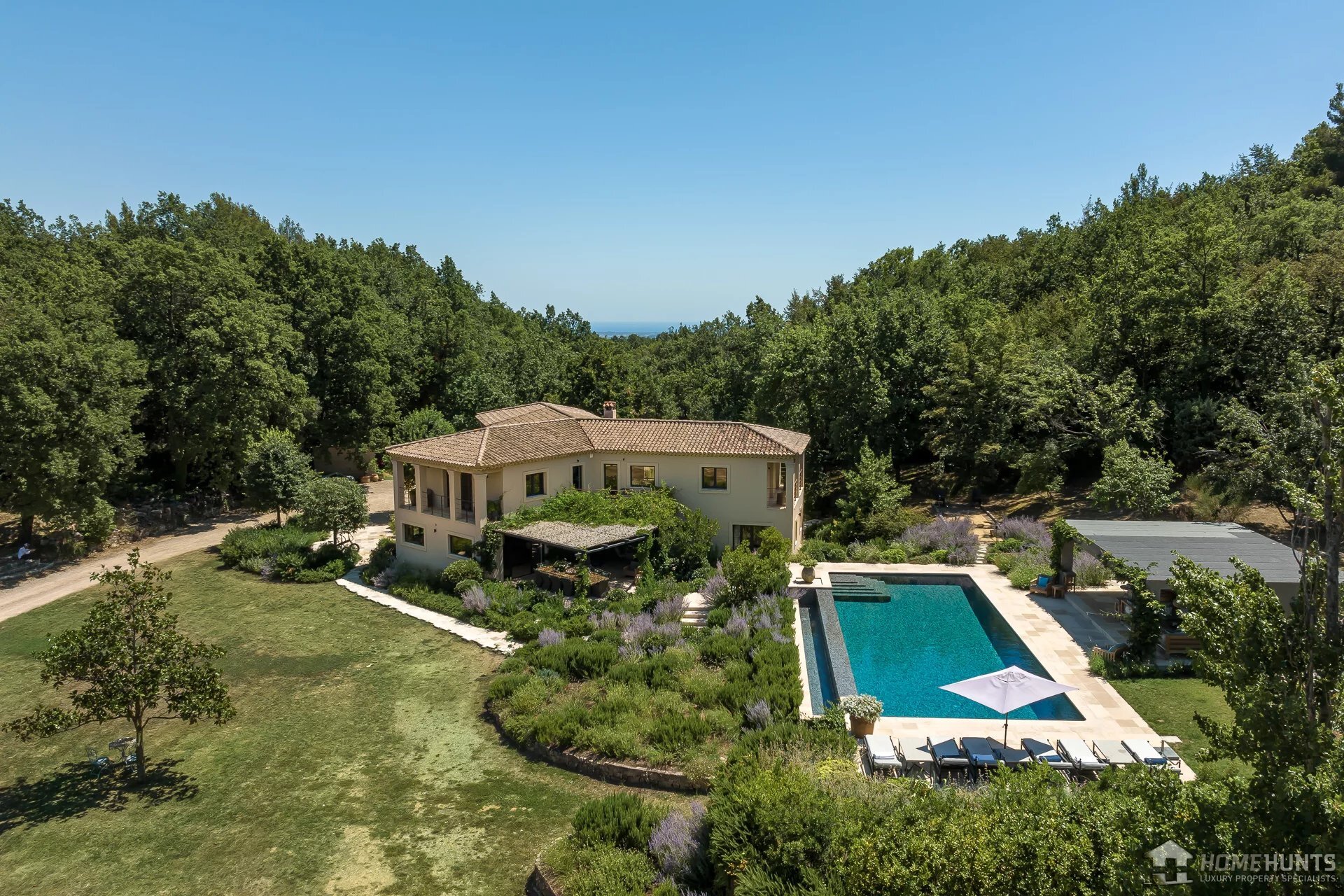 Einfamilienhaus zum Kauf 3.750.000 € 391 m²<br/>Wohnfläche 7.000 m²<br/>Grundstück CHATEAUNEUF GRASSE 06740