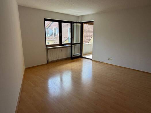 Wohnung zur Miete 995 € 3 Zimmer 83 m² frei ab sofort Bahnhofsallee Ochenbruck Schwarzenbruck 90592