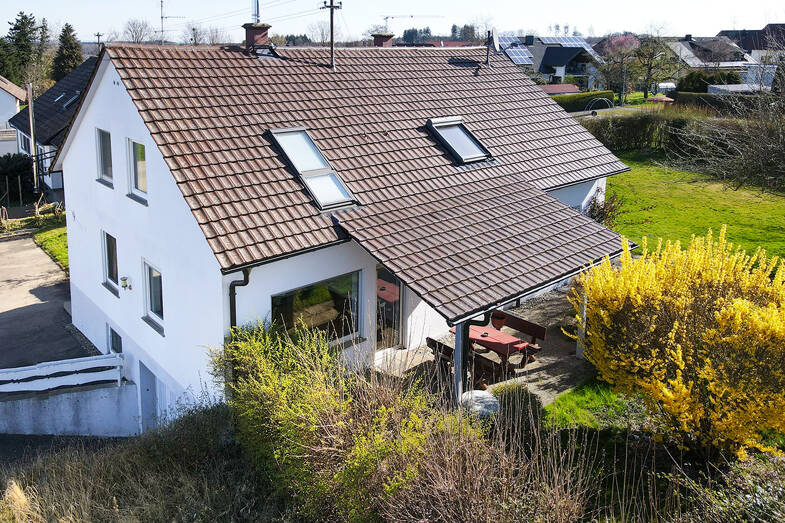 Mehrfamilienhaus zum Kauf 449.900 € 8,5 Zimmer 195 m² 1.262 m² Grundstück Attenweiler Attenweiler 88448