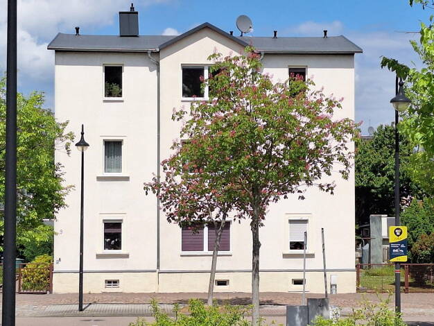 Mehrfamilienhaus zum Kauf provisionsfrei als Kapitalanlage geeignet 550.000 € 357 m² 720 m² Grundstück Bahnhofstraße 9 Cossebaude Dresden 01156