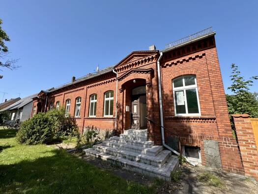 Einfamilienhaus zum Kauf 150.000 € 10 Zimmer 246,2 m² 8.710 m² Grundstück Kletzke Plattenburg OT Kletzke 19339