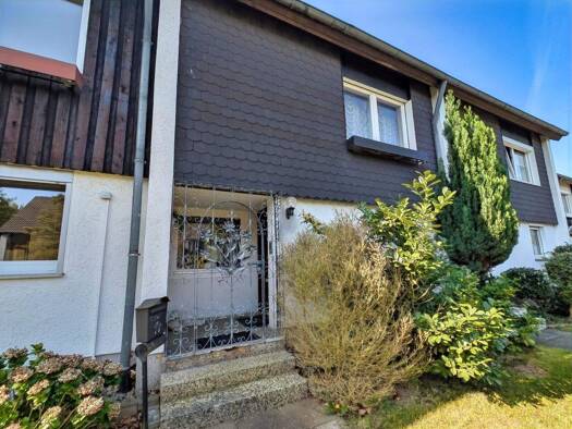 Reihenmittelhaus zum Kauf 228.000 € 6 Zimmer 138 m² 268,6 m² Grundstück Lebenstedt Salzgitter 38228