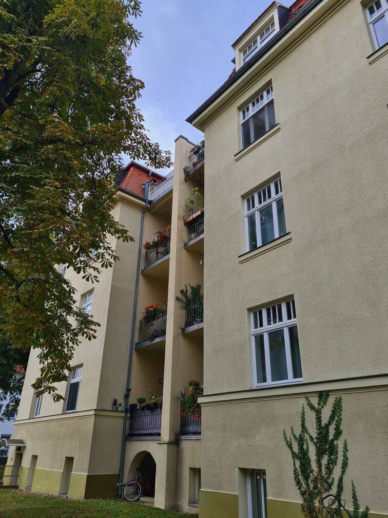 Property thumbnail 2