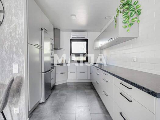 Reihenmittelhaus zum Kauf 129.000 € 2 Zimmer 63 m² 2.800 m² Grundstück Tuomaankuja 2 Lieto 21420