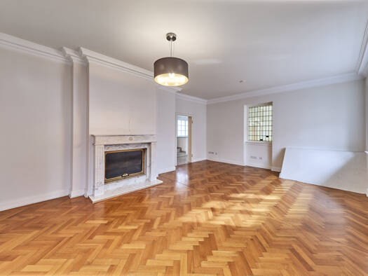 Einfamilienhaus zur Miete 2.898 € 7,5 Zimmer 230,7 m² 170 m² Grundstück frei ab sofort Bodenheim 55294