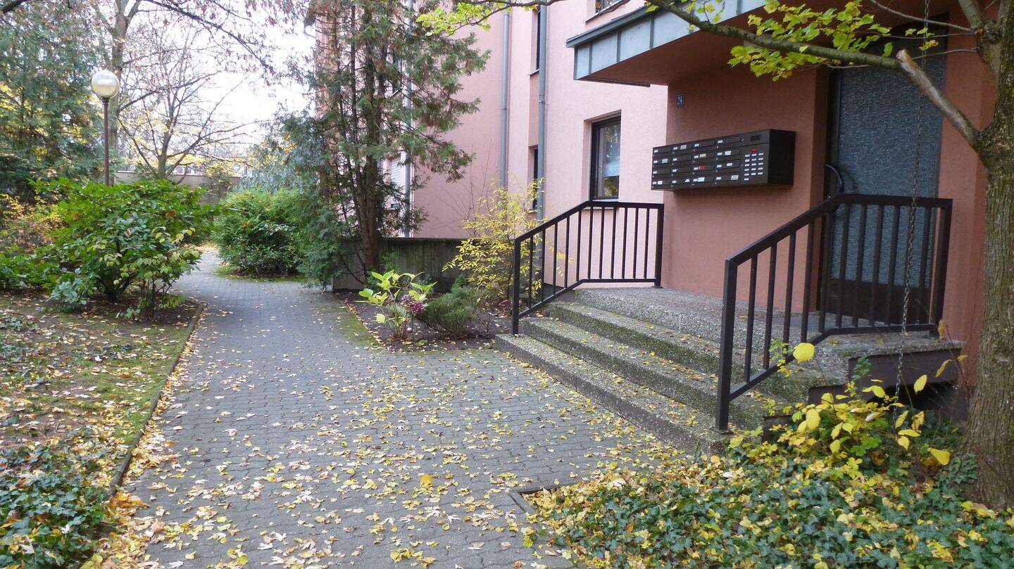 Diese gemütliche 2-Zimmer-Wohnung mit Einbauküche. "Zentrale Lage" – Nürnberg – Vorschaubild 3