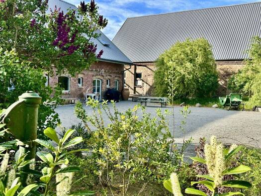 Haus zum Kauf 13 Zimmer 649,3 m² 11.800 m² Grundstück frei ab sofort Rankwitz 17406