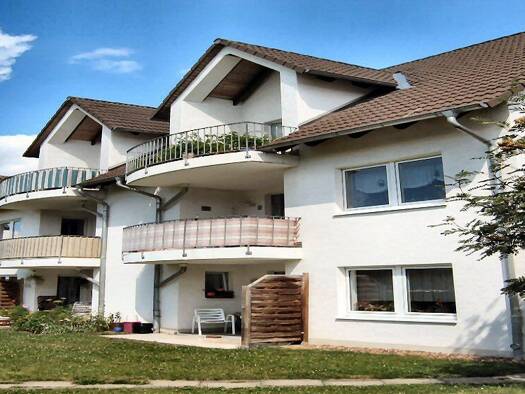 Wohnung zur Miete 430 € 2 Zimmer 66,2 m² 1. Geschoss frei ab 01.07.2026 Schlesierstr. 3 Boffzen 37961