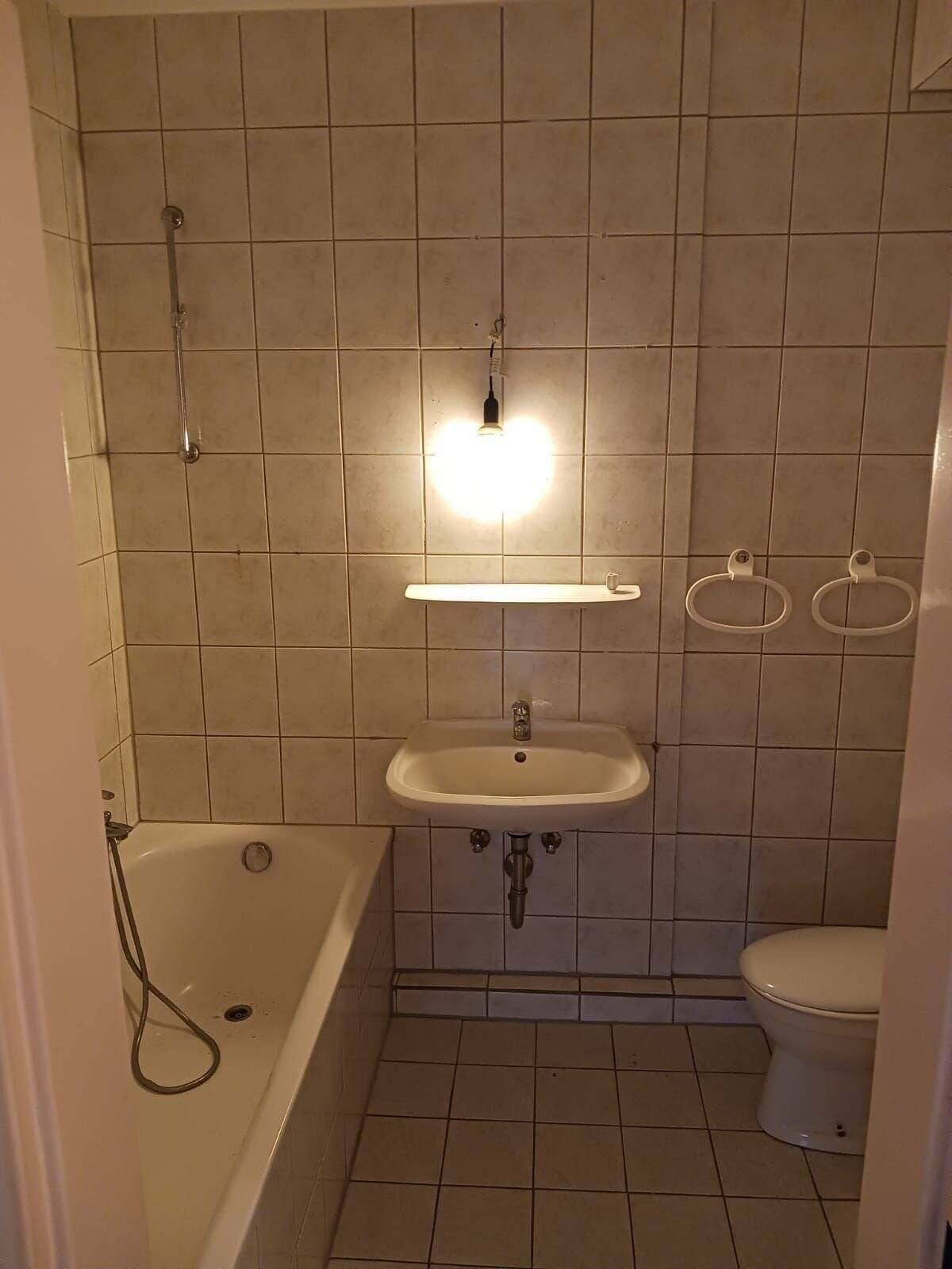 Property thumbnail 6