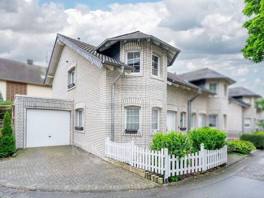 Doppelhaushälfte zum Kauf 599.000 € 3 Zimmer 106 m² 221 m² Grundstück Ensen Porz 51149