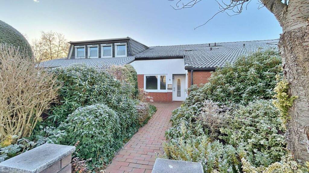 Reihenmittelhaus zur Miete 1.200 € 5 Zimmer 135 m² 250 m² Grundstück Stuhr 28816