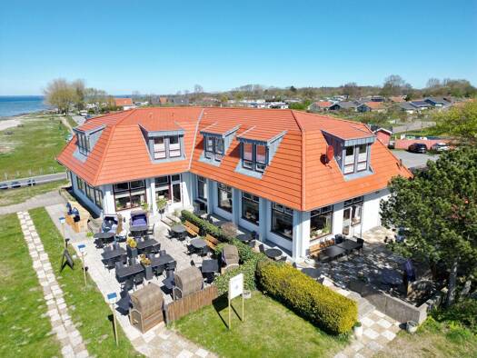 Freizeitgastronomie zum Kauf als Kapitalanlage geeignet 1.700.000 € 5 Zimmer 304 m² 1.199 m² Grundstück Strandweg 1 Gelting 24395
