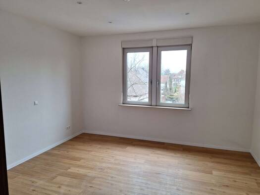 Wohnung zur Miete 950 € 4 Zimmer 105 m² Geschoss 2/3 frei ab sofort Heßheimer Straße 17 Frankenthal Frankenthal (Pfalz) 67227