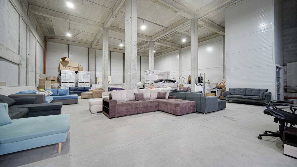 Lagerhalle zum Kauf 750.000 € German