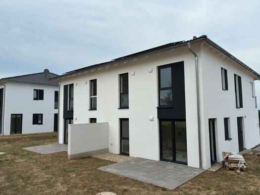 Doppelhaushälfte zum Kauf provisionsfrei 447.570 € 5 Zimmer 135 m² frei ab 01.10.2026 Simbach 94436