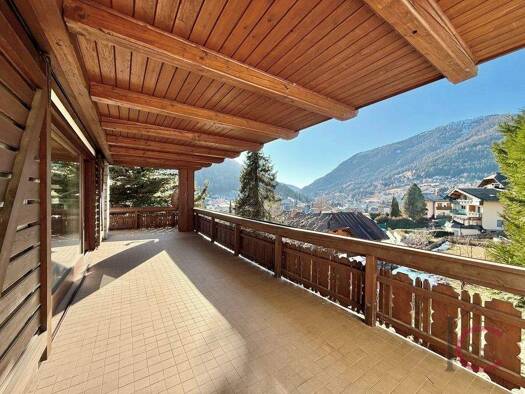 Haus zum Kauf 1.490.000 € 10 Zimmer 618 m² 2.283 m² Grundstück Bad Kleinkirchheim 9546