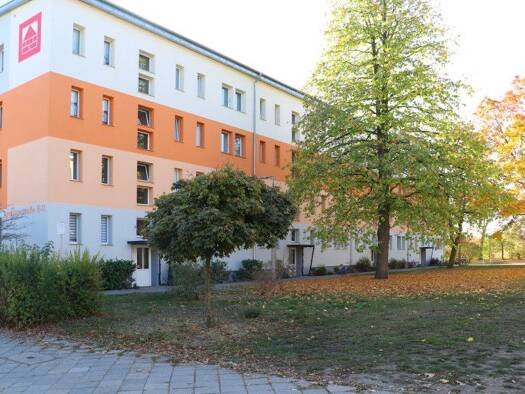 Wohnung zur Miete 545 € 4 Zimmer 74,7 m² 2. Geschoss frei ab 01.10.2026 Amalienstraße 11 Innenstadt Dessau-Roßlau 06844