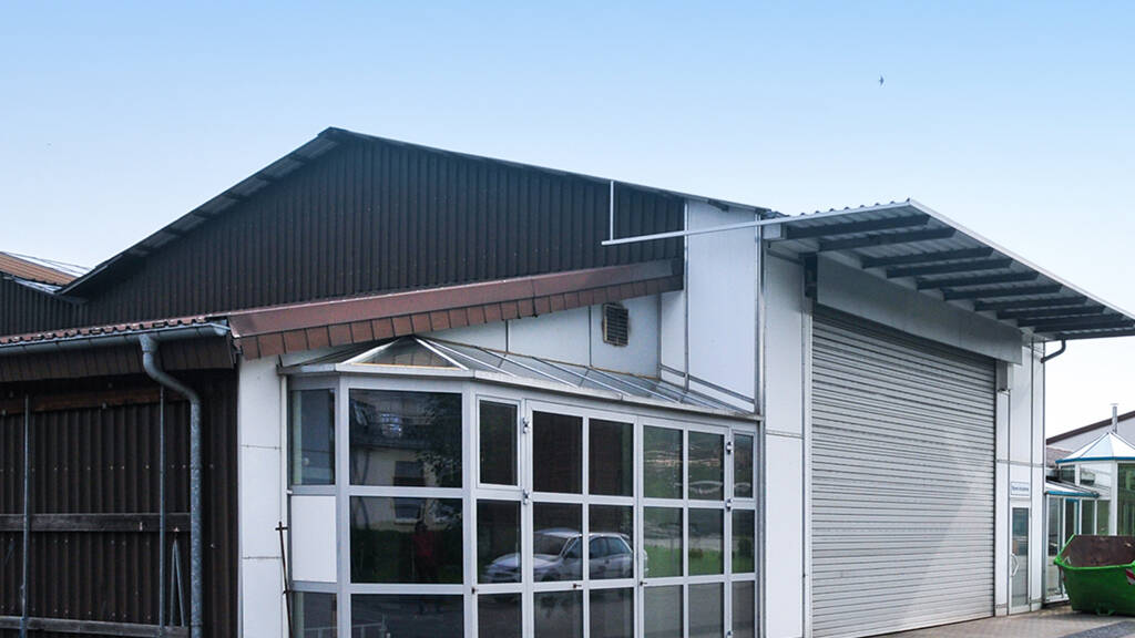 Lagerhalle zum Kauf provisionsfrei 1.370 m² Lagerfläche teilbar ab 840 m² Werkstraße 10 Zollhaus Blumberg 78176