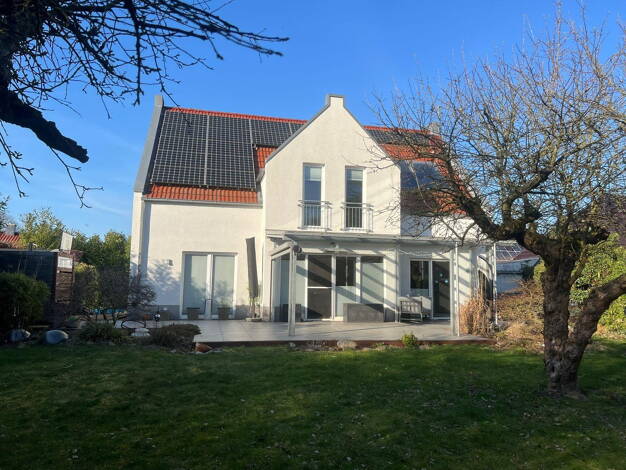 Villa zum Kauf provisionsfrei 695.000 € 7 Zimmer 186 m² 866 m² Grundstück frei ab 01.08.2026 Nienburg 31582