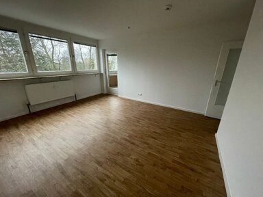 Wohnung zur Miete 615 € 3 Zimmer 65,7 m² 2. Geschoss frei ab 01.04.2025 Friedrich-Ebert-Str. 32 Großprüfening-Dechbetten-Königswiesen Regensburg 93051