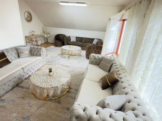 Wohnung zur Miete 850 € 3 Zimmer 95 m² Geschoss 1/1 frei ab 31.10.2026 Homberg Homberg (Efze) 34576