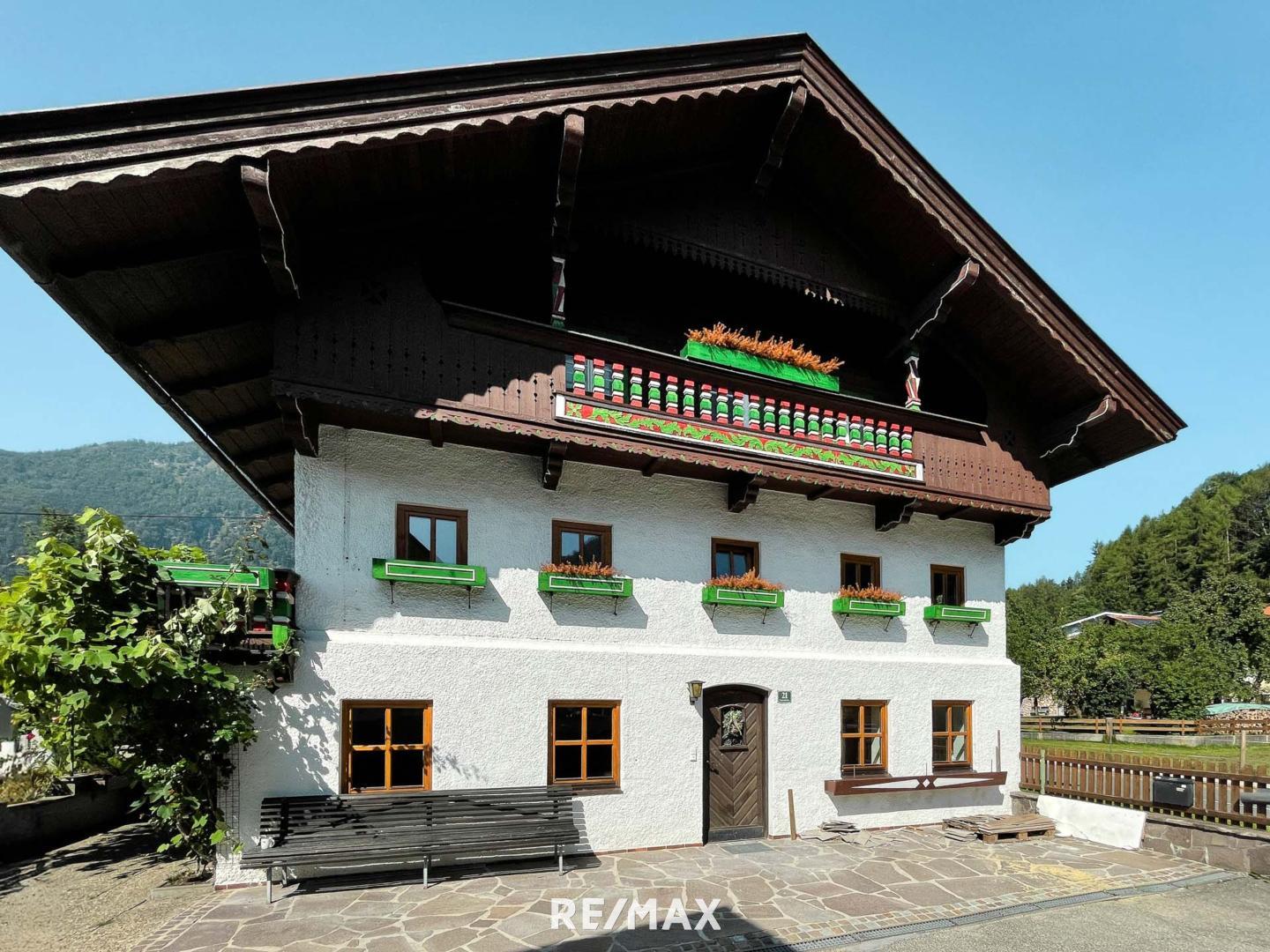 Reihenmittelhaus zum Kauf 950.000 € 11,5 Zimmer 262 m²<br/>Wohnfläche 718 m²<br/>Grundstück Erl 6343