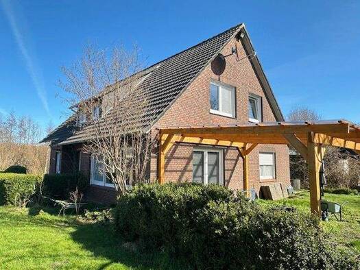 Mehrfamilienhaus zum Kauf 450.000 € 8 Zimmer 185 m² 2.755 m² Grundstück frei ab sofort Deichstrich 20 Dornumergrode Dornum 26553