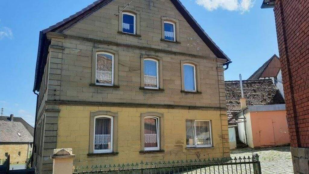 Bauernhaus zum Kauf als Kapitalanlage geeignet 299.000 € 7,5 Zimmer 170 m² 1.900 m² Grundstück Stierhöfstetten Oberscheinfeld 91483