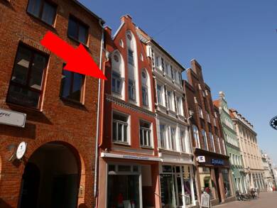 Haus zum Kauf 599.000 € 4 Zimmer 303 m² 103 m² Grundstück Altstadt Wismar 23966