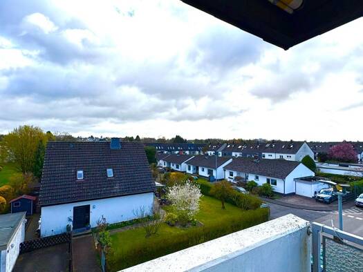 Wohnung zum Kauf provisionsfrei 439.000 € 4 Zimmer 100 m² Geschoss 2/2 frei ab sofort Schwalbach 65824