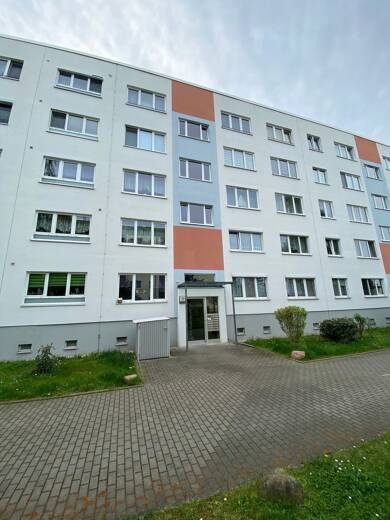 Wohnung zum Kauf 110.000 € 3 Zimmer 83 m² 1. Geschoss Zeitz Zeitz 06712