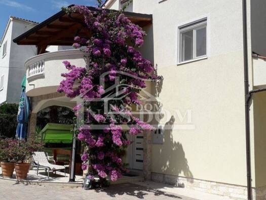 Haus zum Kauf 950.000 € 12 Zimmer 457 m² Vodice