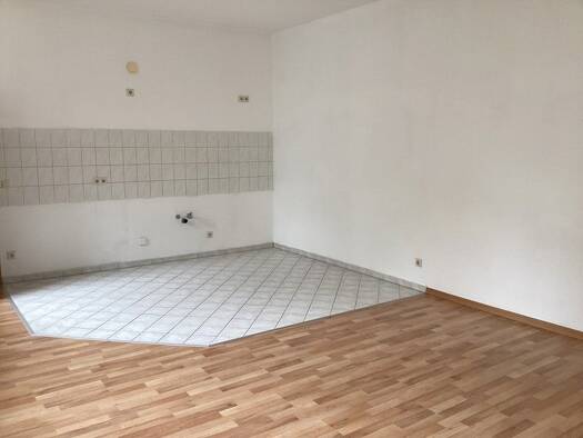 Wohnung zur Miete 370 € 1 Zimmer 42 m² 1. Geschoss frei ab 13.08.2025 Lessingstr. 21 Paulusviertel Halle (Saale) 06114